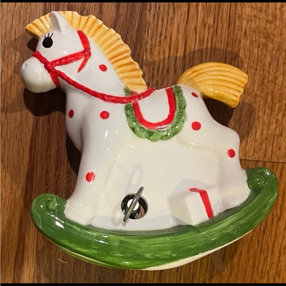 Rocking horse musical holiday decor - Picture 1 of 7